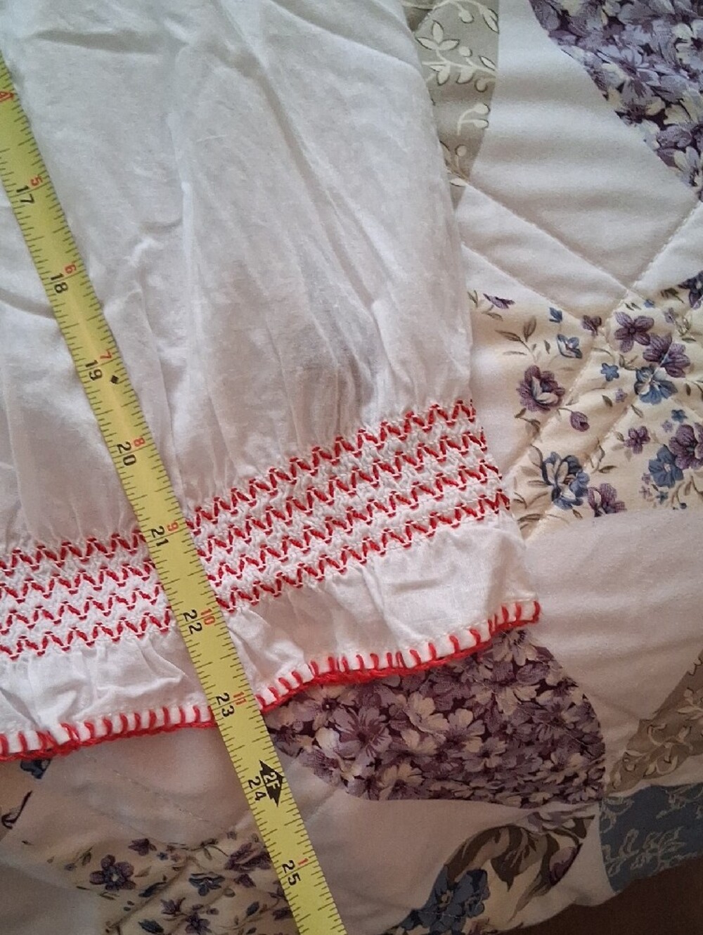 Tommy Hilfiger White Peasant Blouse with Red Embroidery. Size XL - Picture 10 of 13